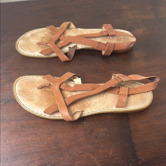 Born Brown Strappy Sandals SZ 9 - Picture 2 of 8